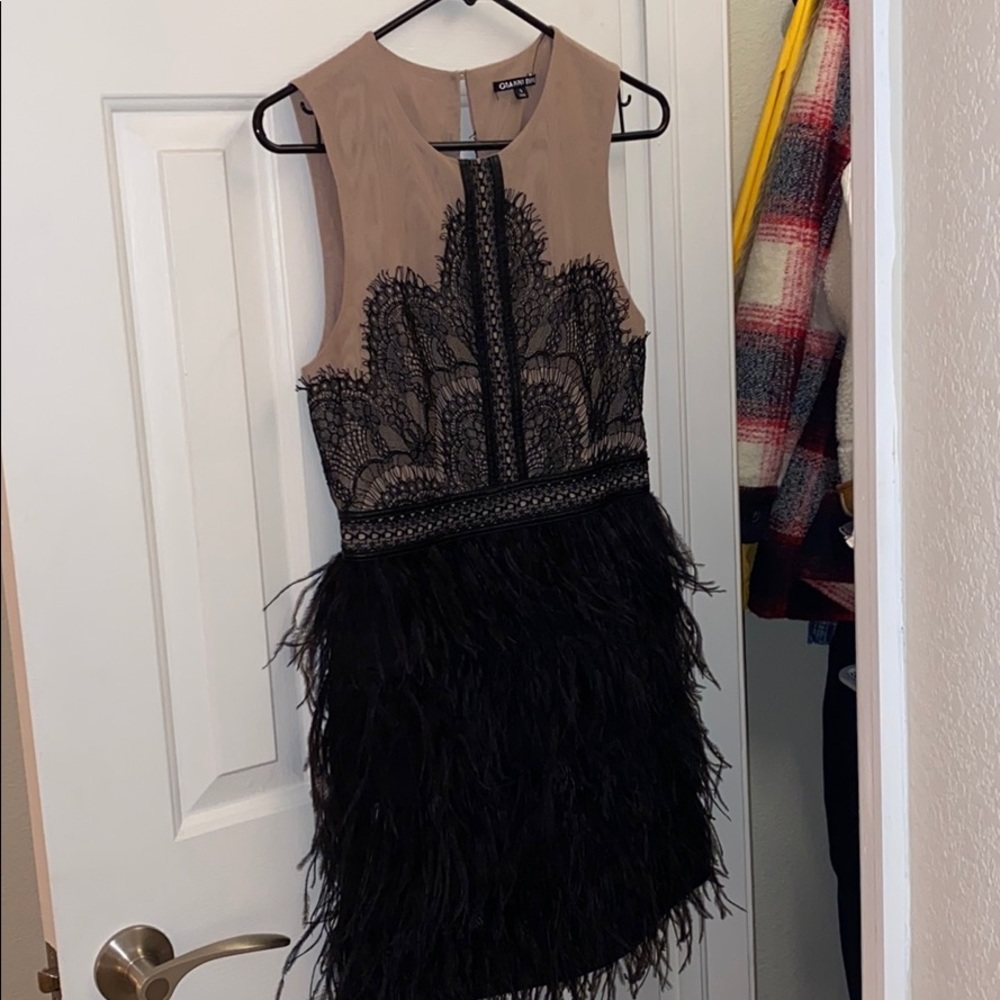 Gianni Bini black / nude dress